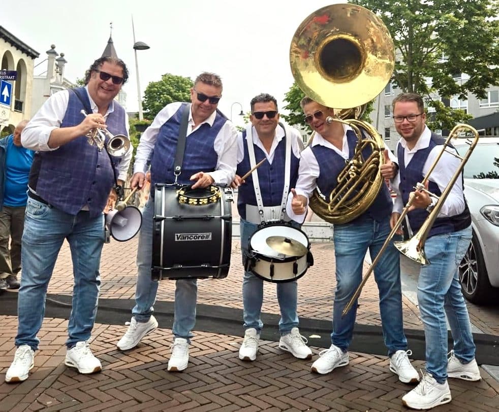 Live optreden van een dixie jazz band op locatie